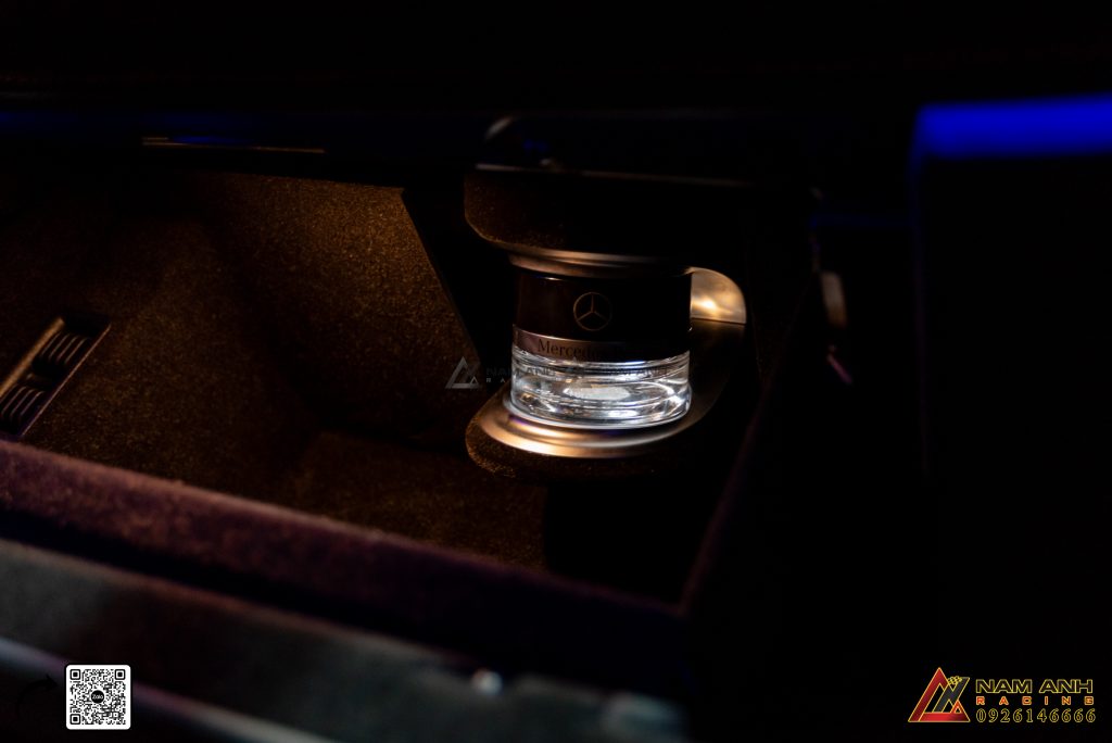 Bộ phun nước hoa Air Balance lắp cho Mercedes AMG G63 nhỏ gọn