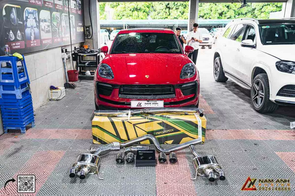 Độ pô Armytrix cho Porsche