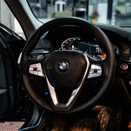 Tại sao BMW 5-Series (G30 LCI) cần Hệ Thống Phanh Khoảng Cách ACC?