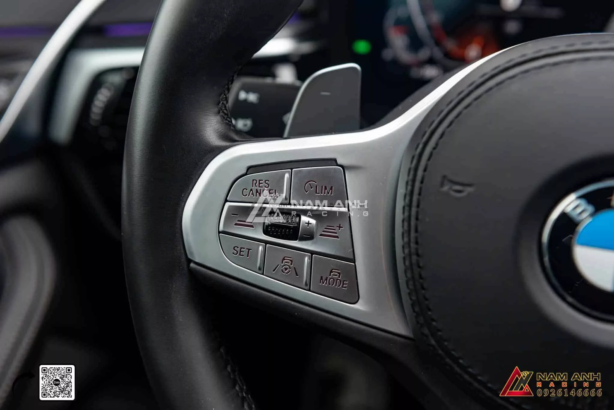 Hệ Thống ACC Pro (BMW Driving Assistant Professional) Cho BMW 5-Series G30 LCI là tính năng phanh tự động.