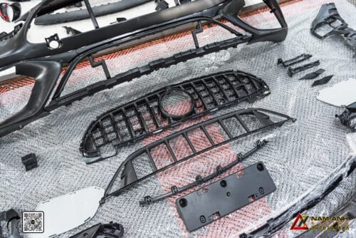 Quy Trình Lắp Đặt Bodykit Mercedes-Benz C 63 AMG
