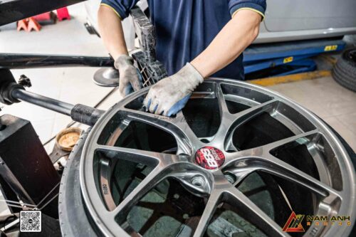 Theo dõi an toàn lốp Audi TT mọi hành trình cùng thiết bị đo áp suất chính xác