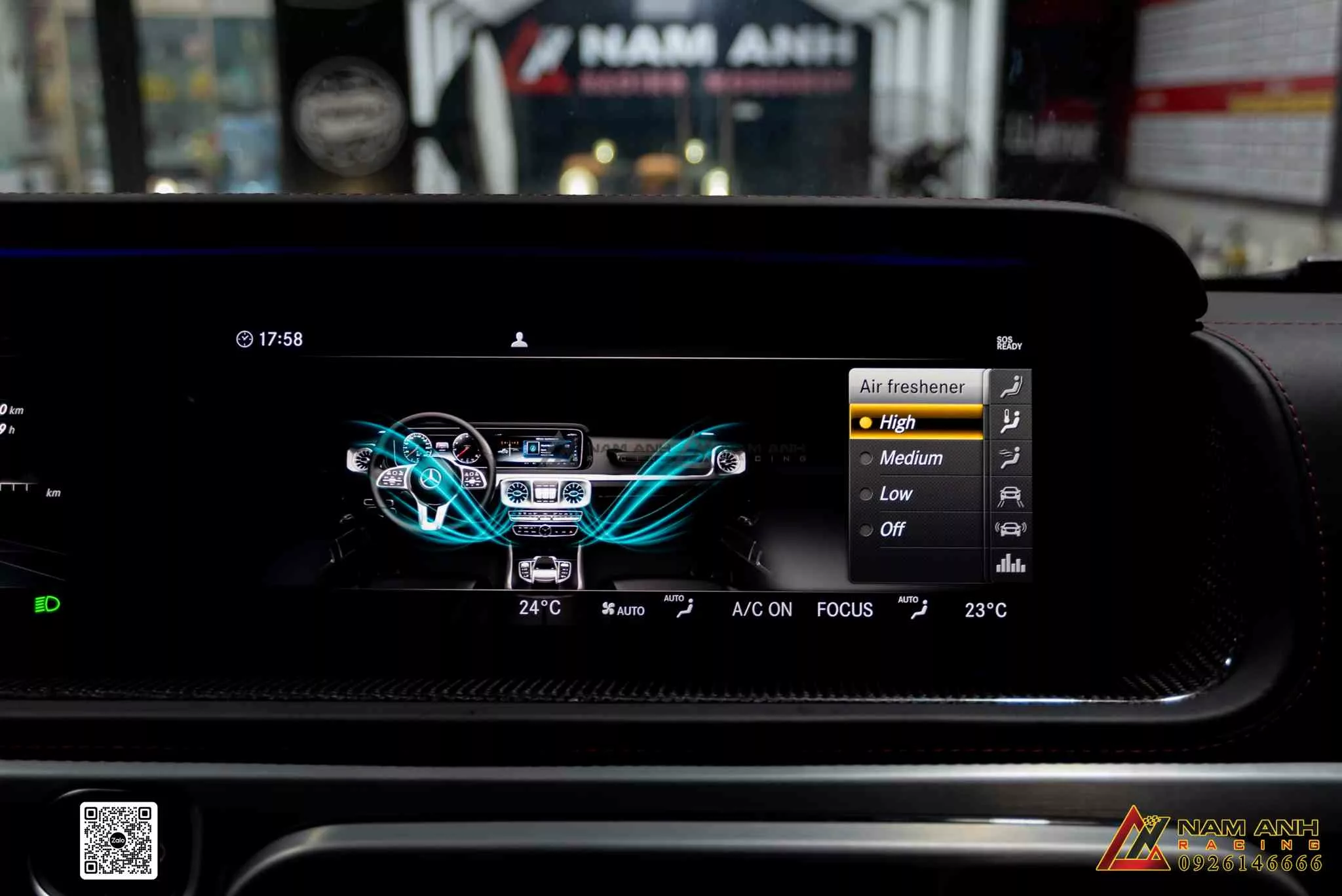 Mùi hương tinh tế lan tỏa đều khắp khoang xe G-Class