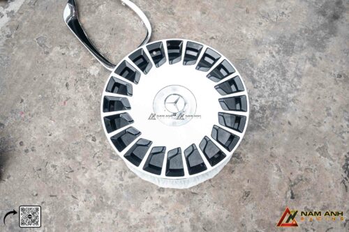 Mâm phối 2 tông màu – nâng khí chất xe mà vẫn giữ chất V-Class.