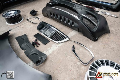 Chi tiết chrome viền chạy dọc thân xe – tăng độ hoàn thiện tinh tế.