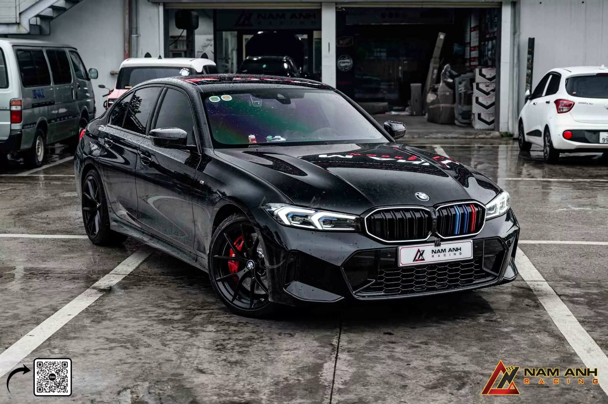 Bản mâm chuẩn M Performance, tạo nên tổng thể mạnh mẽ và đầy khí chất cho dàn chân.