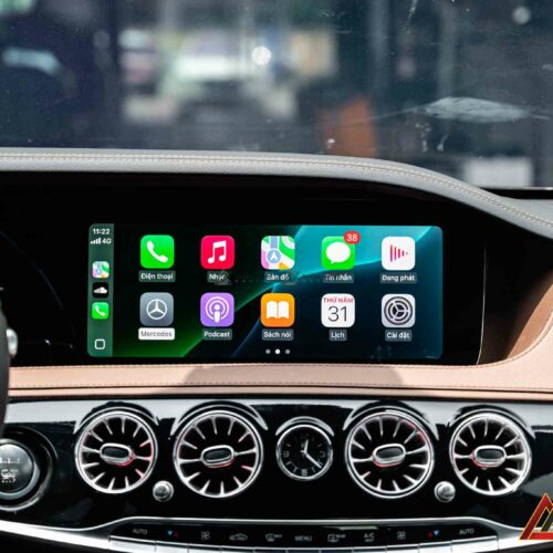 Mercedes-Benz S400 nâng cấp màn hình S450