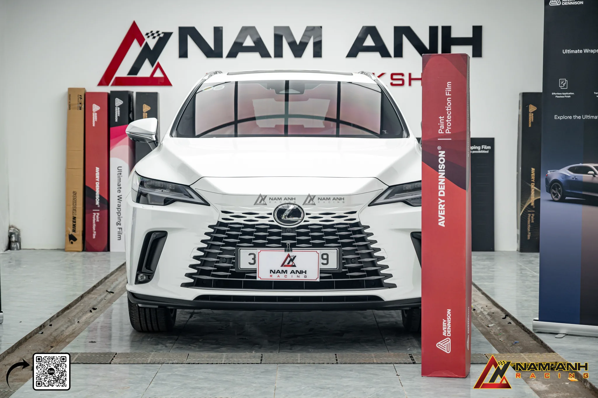 Địa chỉ uy tín để dán PPF xe sang Lexus Mercedes BMW Porsche.