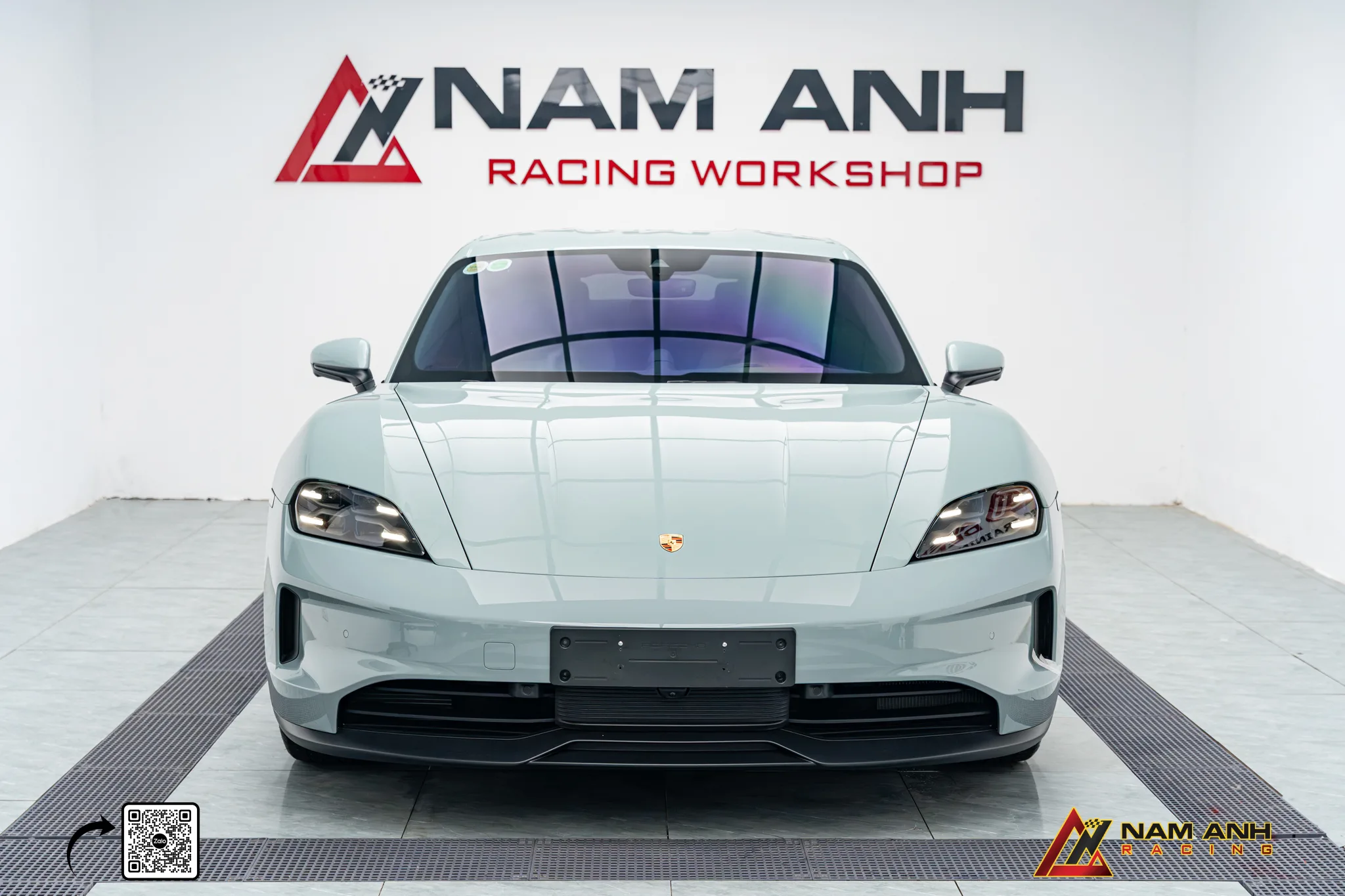 Địa chỉ uy tín khi dán film cách nhiệt ô tô chính hãng tại Hà Nội / Hồ Chí Minh