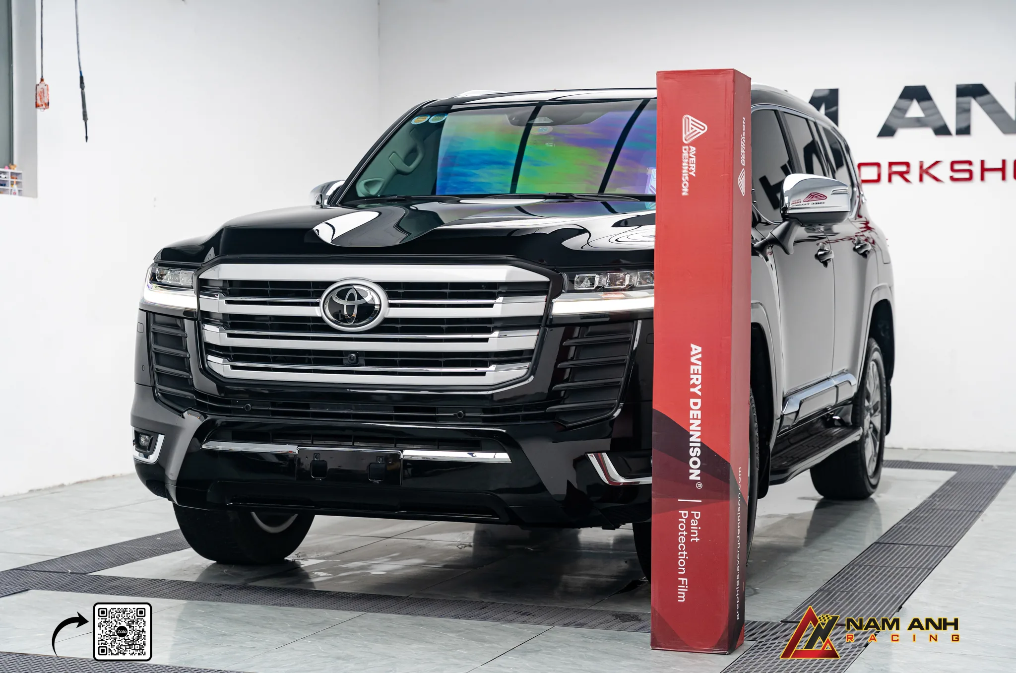 Quy Trình Dán Phim Cách Nhiệt Ô Tô: Các Bước Quan Trọng