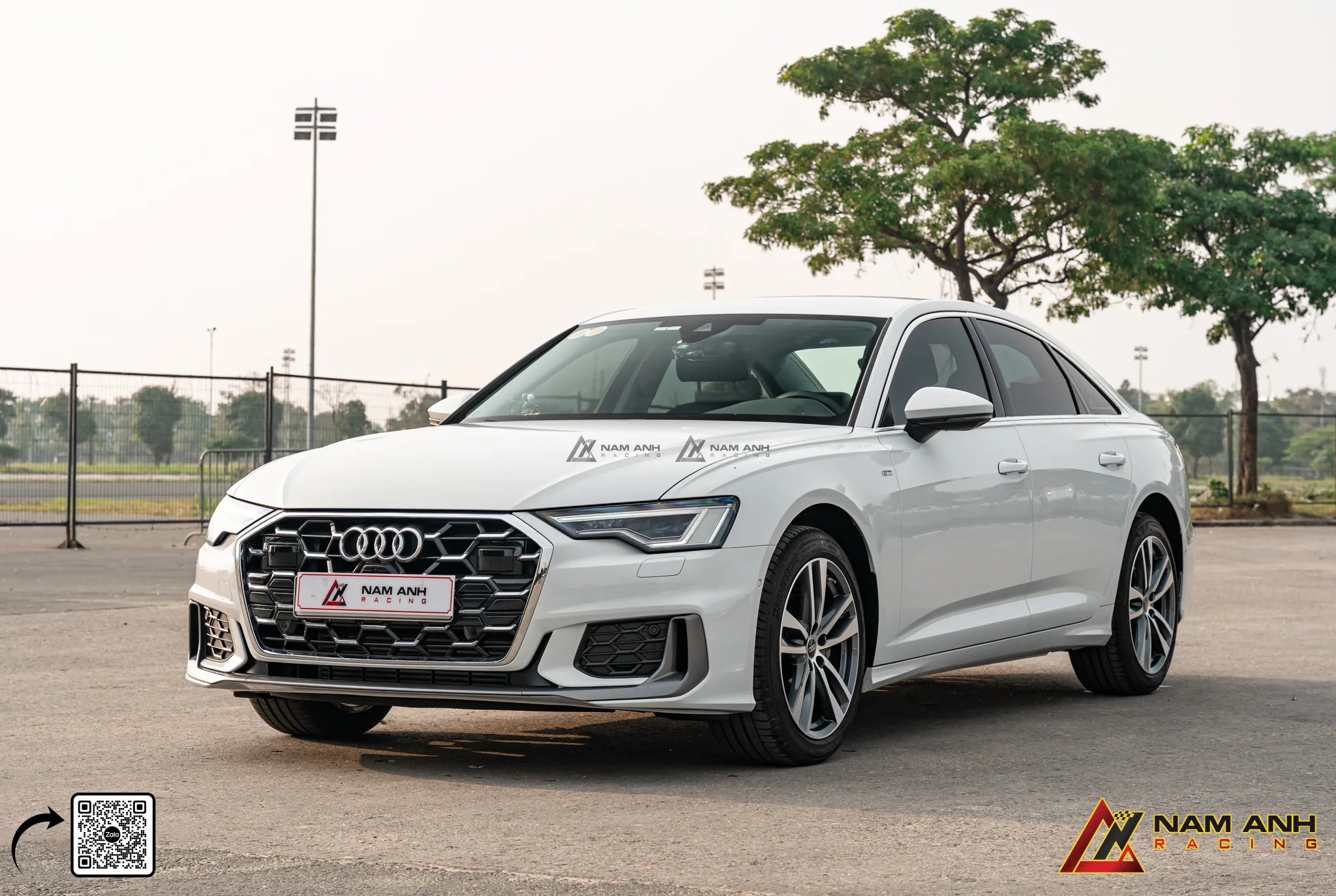 Loa thò thụt Audi A6