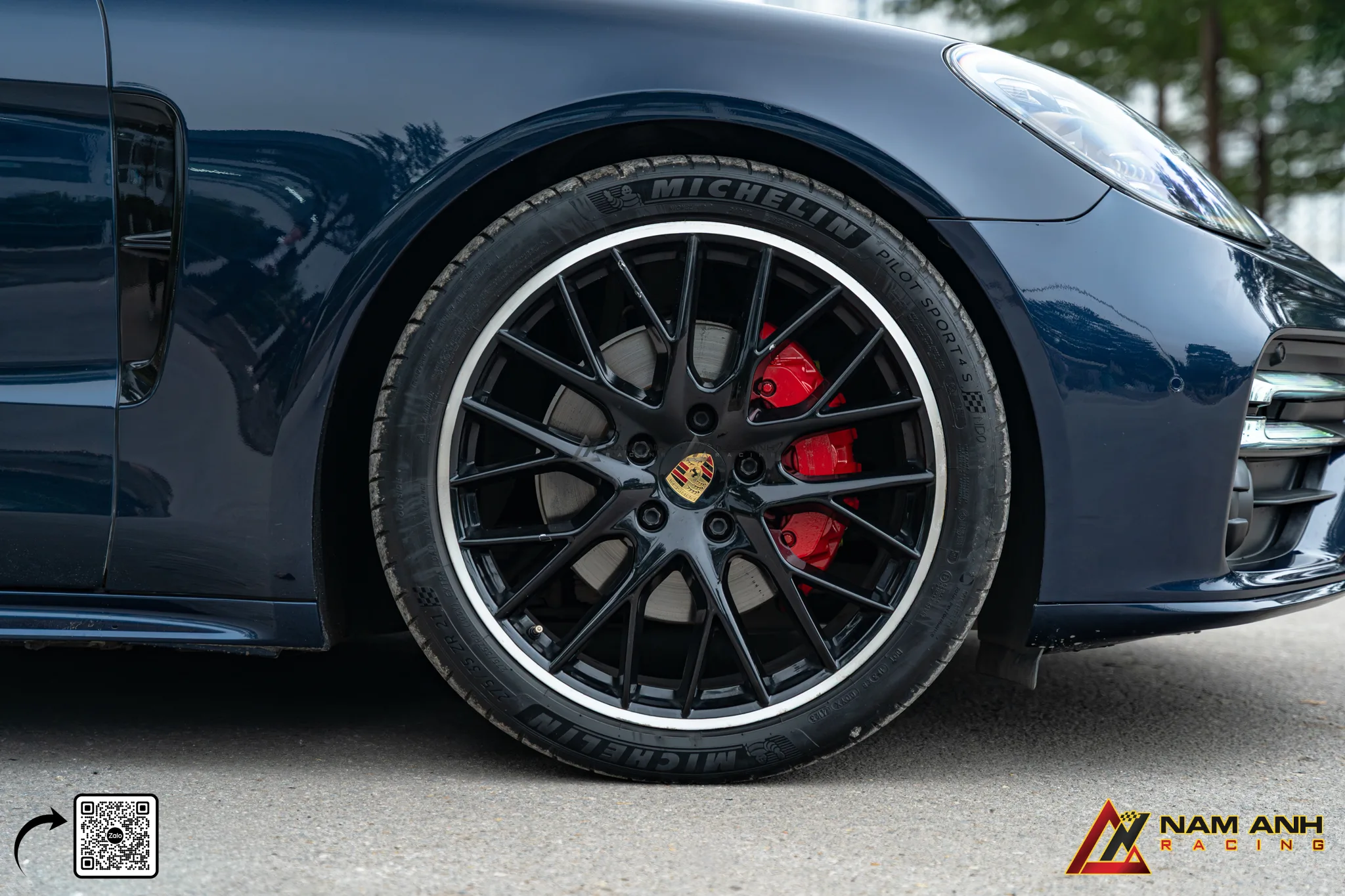 Porsche Panamera Nâng Cấp Bodykit Turbo S Facelift Và Bọc Da Nội Thất Đỏ Bordeaux