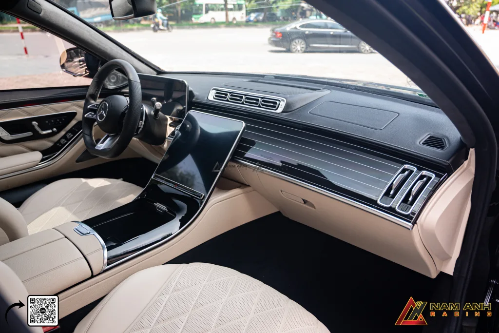 Mercedes S63 W221 nâng đời nội thất W223