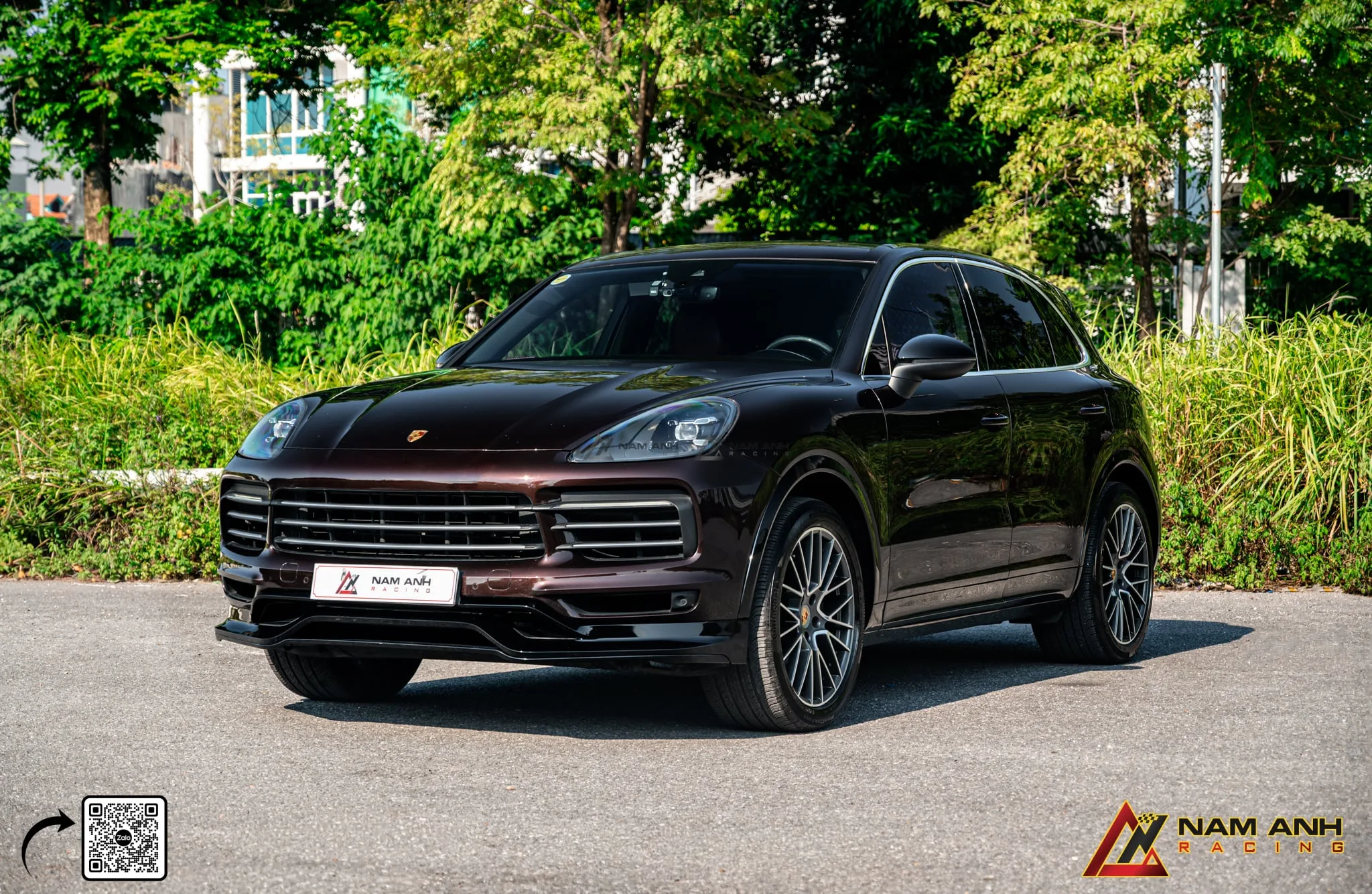 Porsche Cayenne 2018 nâng cấp bodylip style TechArt giúp ngoại thất thể thao, hiện đại và mạnh mẽ hơn với thiết kế lấy cảm hứng từ phong cách TechArt.